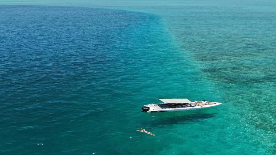 5 Islands All-Inclusive Speedboat w/Snorkeling Sea Turtle - A Speedboat Day Around Mauritius East Coast