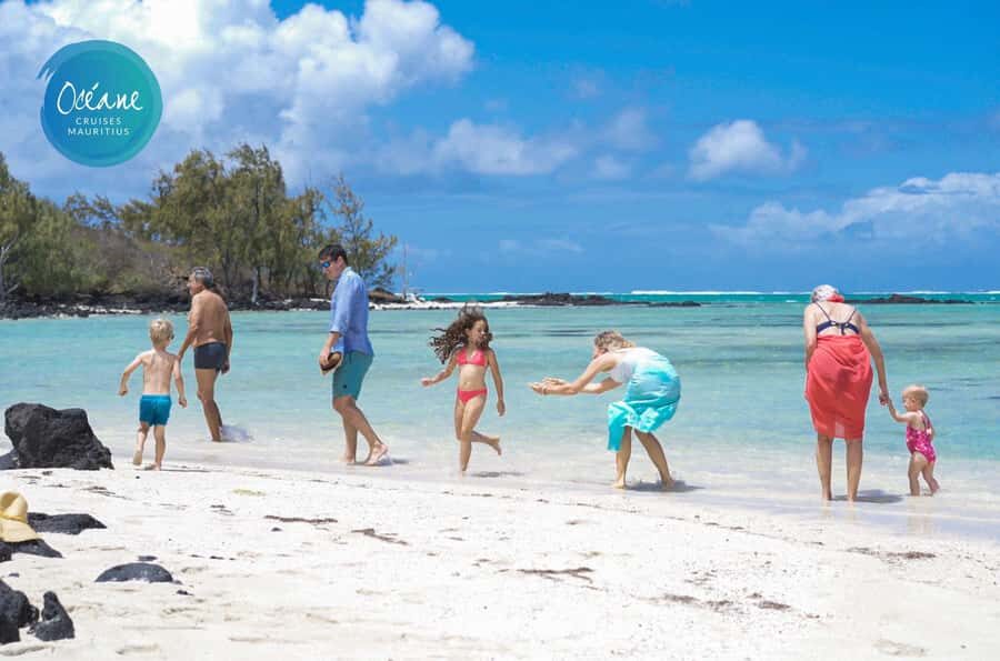 5 Islands Tour: New OCÉANE Private Pontoon Boat cruise - Ile aux Aigrettes: A Swim-Friendly Break (and It Can Be Flexible)