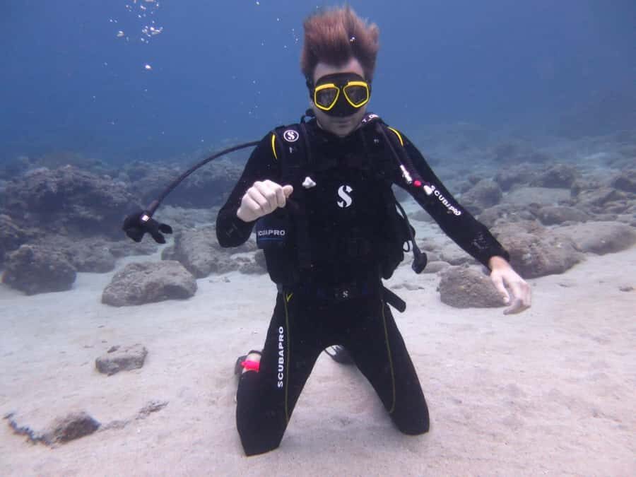 Blue Bay: LEARN TO DIVE TODAY with CORAL DIVING Team - The supervised open-water experience around Mauritius