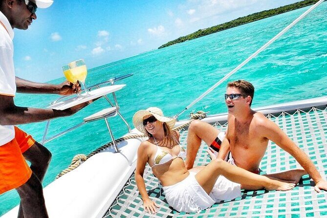 Catamaran, BBQ, Ile Gabriel , Ile Plate ,Coin de Mire - Snorkeling and relaxing: how to get the most from day one