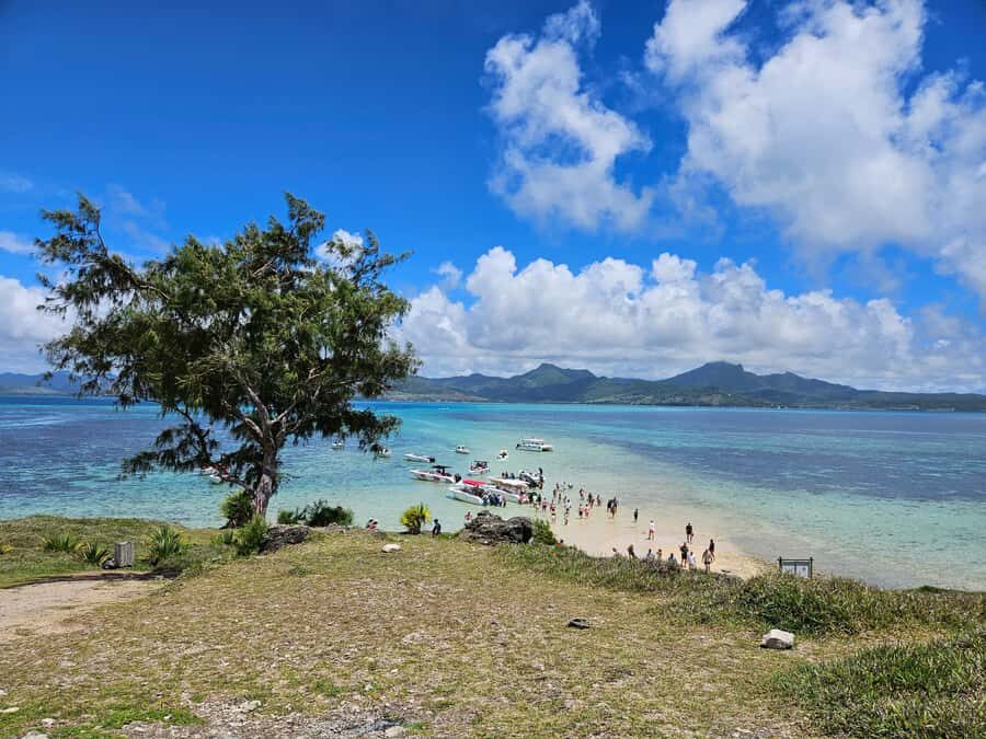 FULL-DAY CATASPEED - East Lagoon cruise including transfer. - Getting picked up at 07:00, then settling into a 08:30 start