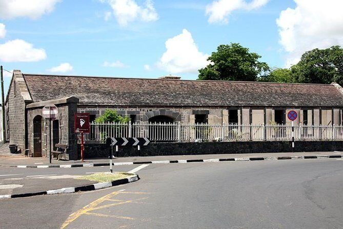 Full Day-Port-Louis Cultural Tour - Pickup, timing, and how the day actually feels