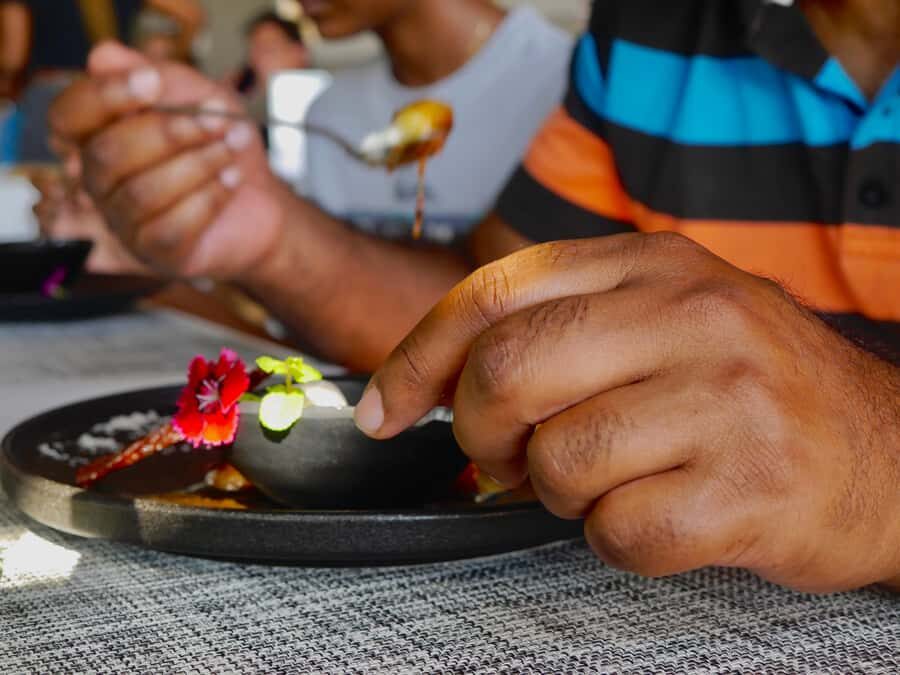 Grand Baie: Coastal Cuisine & Culture Walking Tour - Stop 2: 45-Minute Restaurant Tasting (Where the Meal Builds)