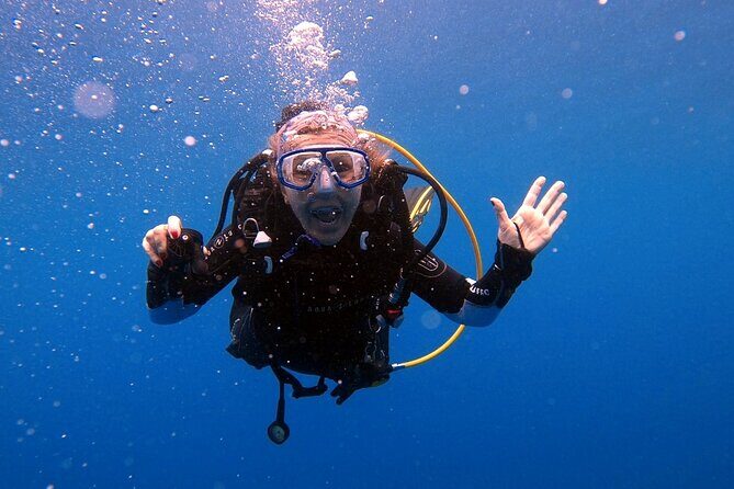 Join us for your first bubbles ! - Why This First-Time Scuba Session Works in Tamarin, Mauritius