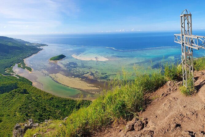 Le Morne Brabant Hike A Journey Through History - Price and value: $58.73 for a 4-hour climb with story and coaching