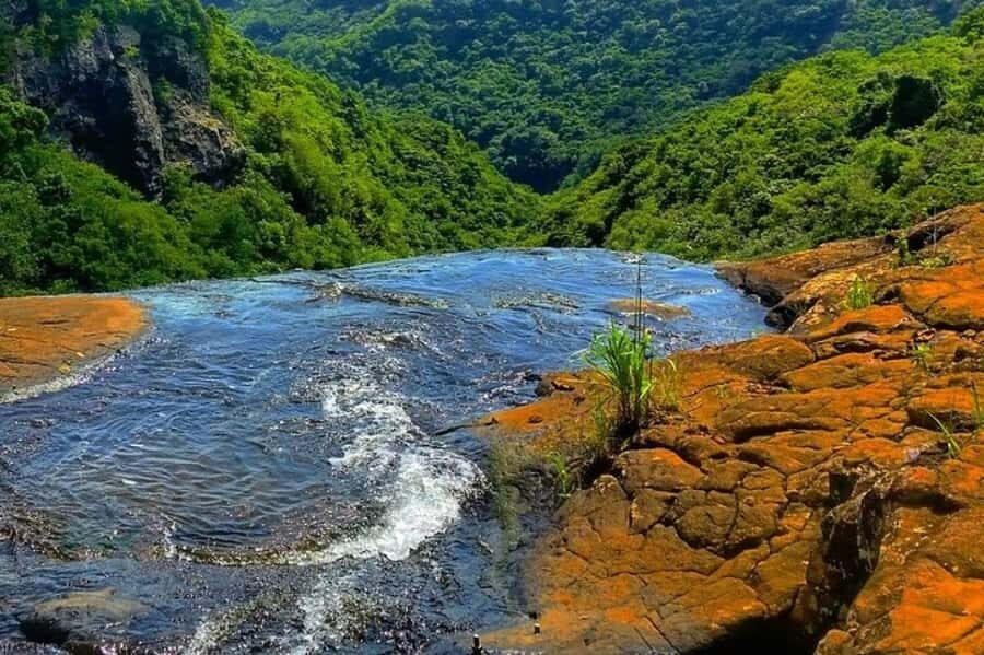 Mauritius: 7 Waterfalls Hike with Lunch and Hotel Transfers - Key things that make this hike worth your morning