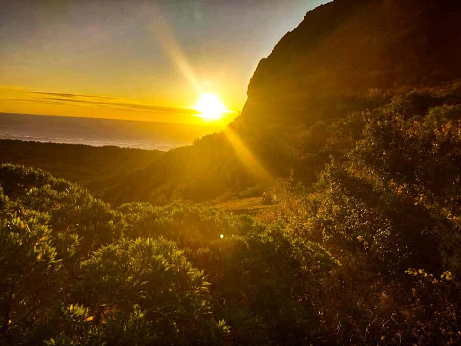 Mauritius: Exclusive Le Morne Sunset Hike & Aperitivo - Meeting Local Spirit: simple start, smooth pacing