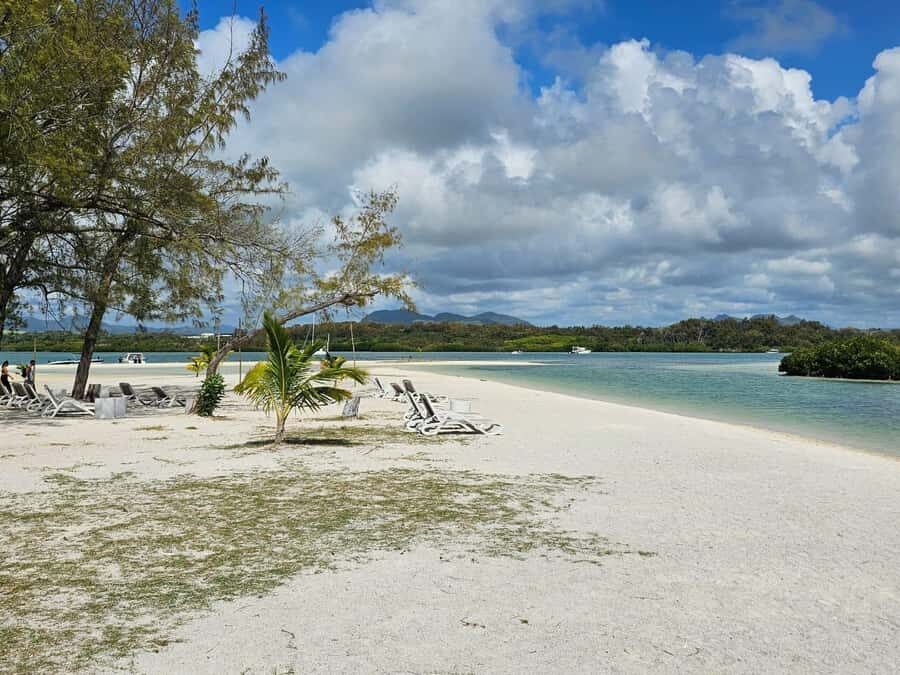 Mauritius: Ile aux cerfs, waterfalls and bbq Boat Day - Getting There From Trou d’Eau Douce (and Staying on Time)