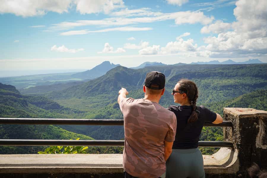 Mauritius: Sunrise Mountain Hike with Southwest Road-trip - The small-group Southwest road trip: why the sequence makes sense