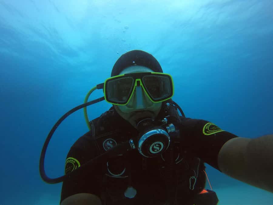North of Mauritius: Scuba Diving Tour - Getting to Mon Choisy and Into Gear Mode Fast