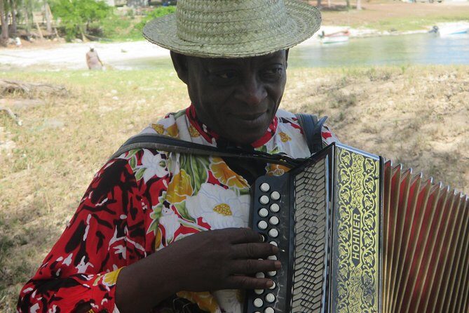 Rodrigues Island - UNIVERS Tour - A 7-hour Rodrigues Island day, organized for small groups