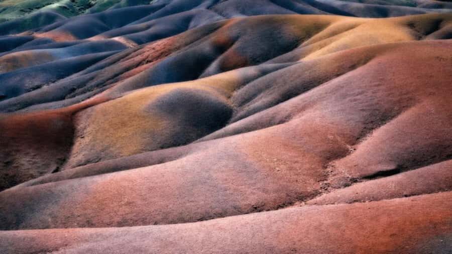 Southern Mauritius: Volcanoes & Coloured Earth - Trou aux Cerfs crater: the quickest way to understand volcanic Mauritius