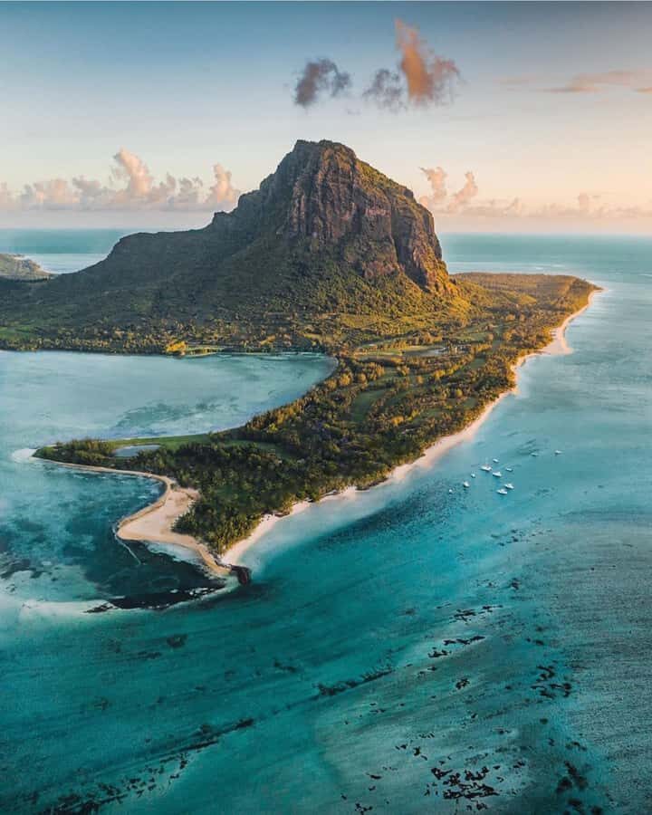 Visit Entire Mauritius In A Day - Beach stops and swim time: how to get the most out of “any beach”